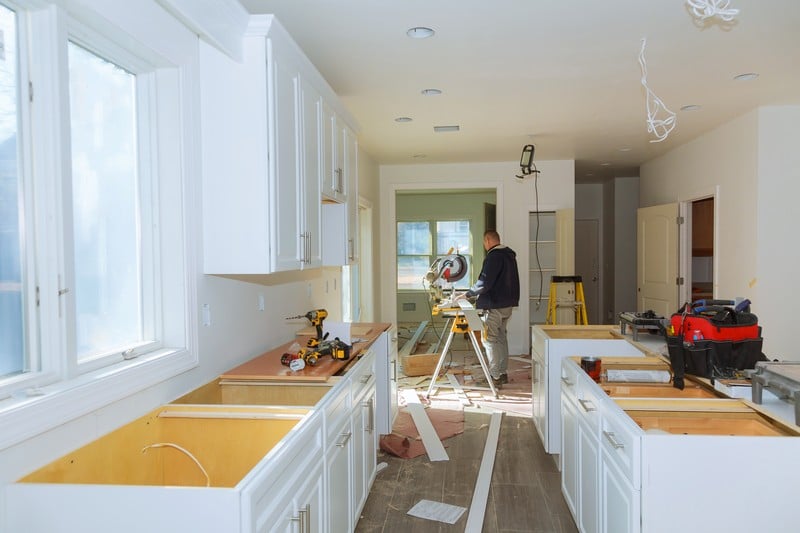 Home-Improvement-Vs.-General-Contractor_-Which-Should-You-Hire_